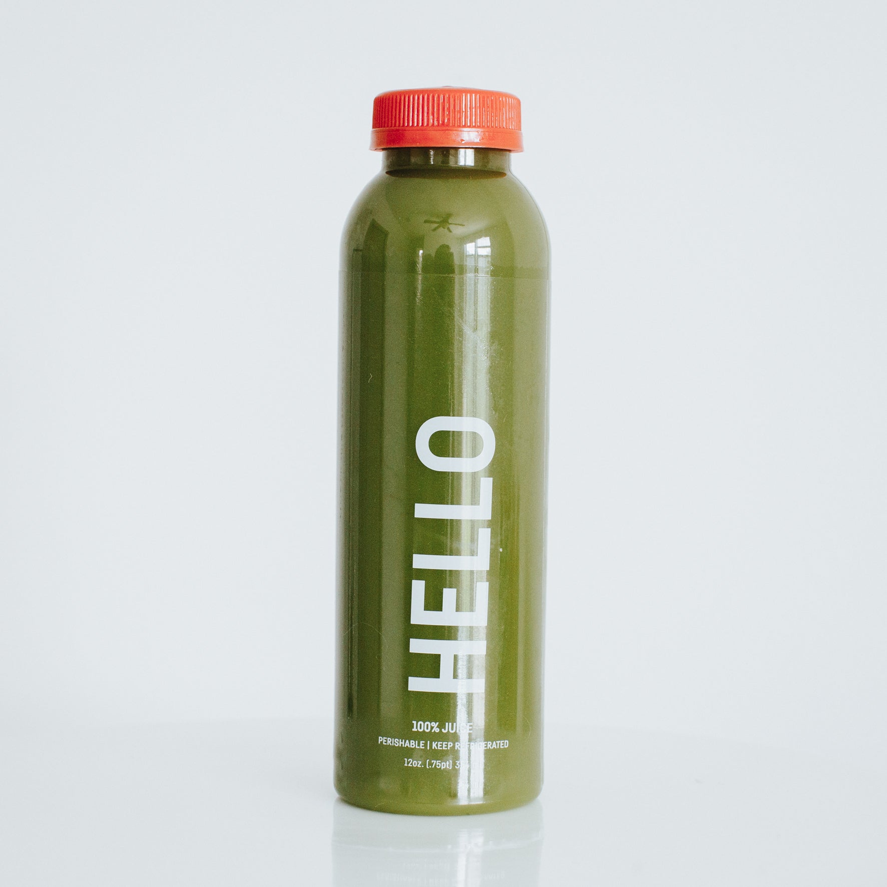 hello. [kale, pineapple, ginger, lemon]